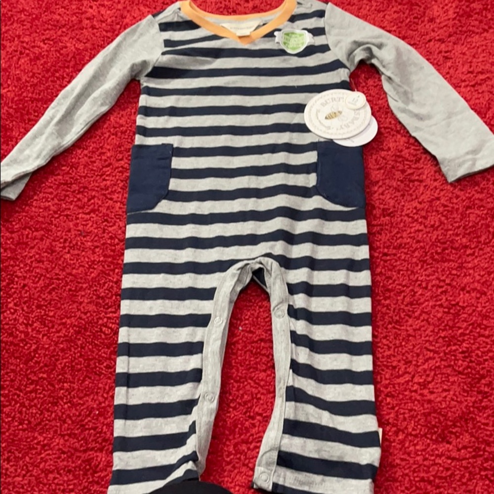 Burt’s Baby one piece pajama size 12 months BNWT